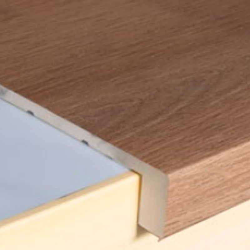 Pisada de escalera plana laminada compuesta plástica de madera impermeable Pisada de escalera plana laminada compuesta plástica de madera impermeable